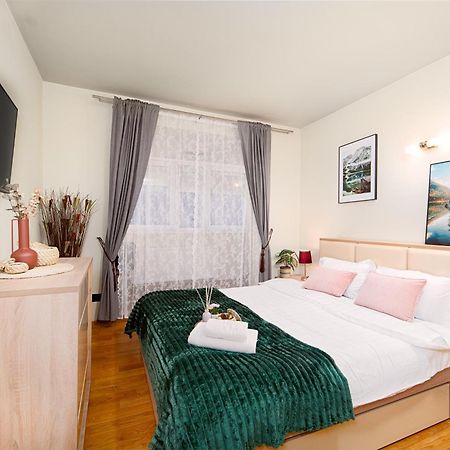 Central Elegant - Anastasia Apartment - By Openhouse 티미쇼아라 외부 사진