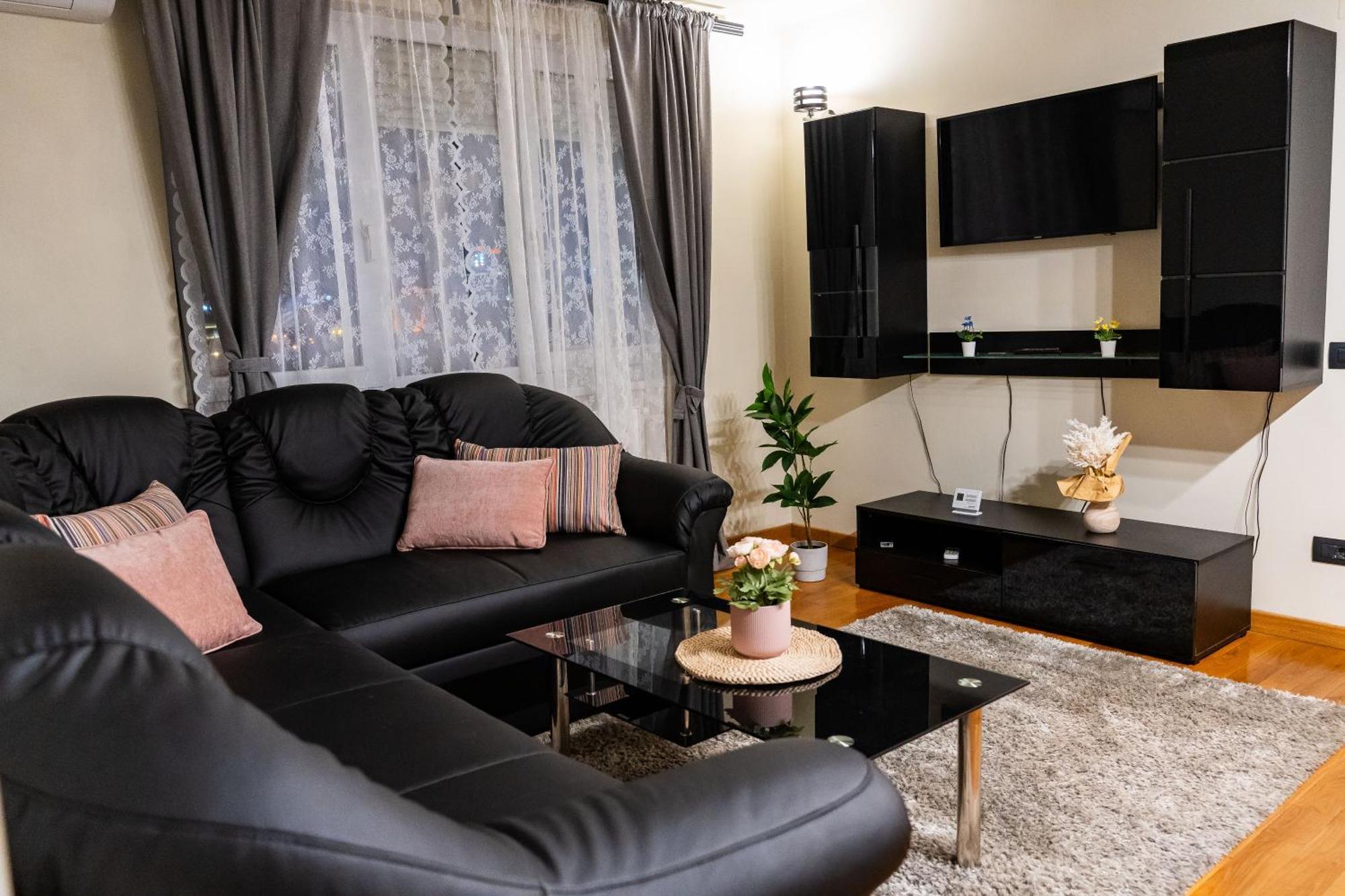 Central Elegant - Anastasia Apartment - By Openhouse 티미쇼아라 외부 사진